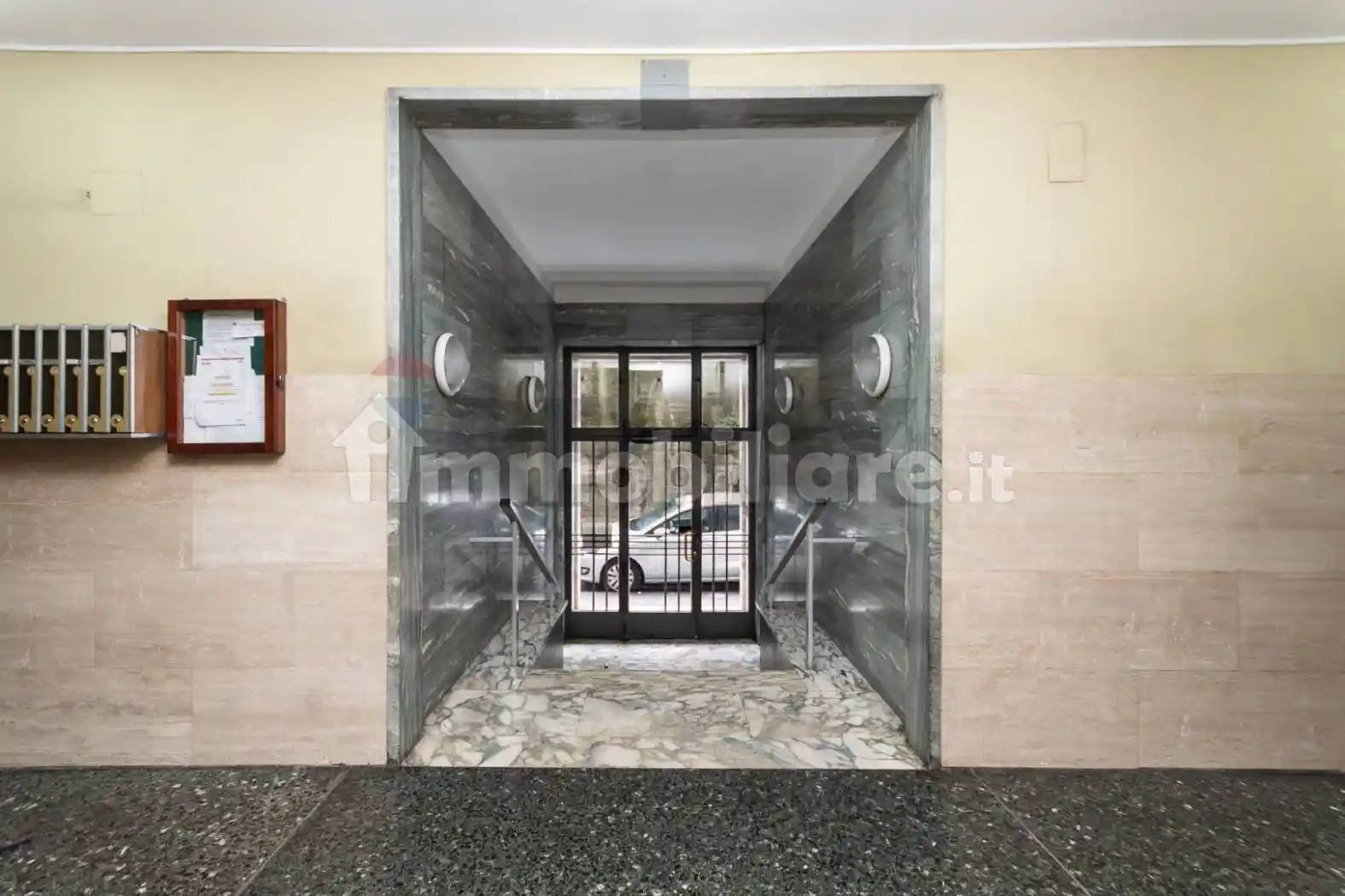 Appartamento in vendita a Genova