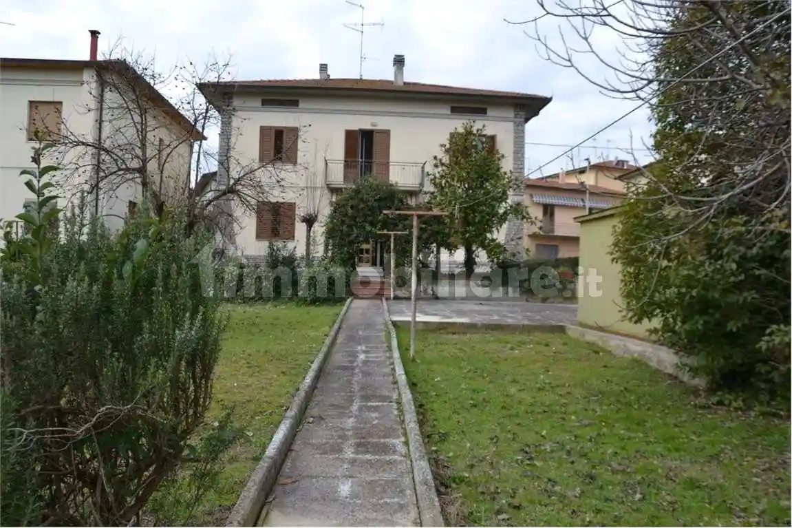 Villa in vendita a Civitella in Val di Chiana