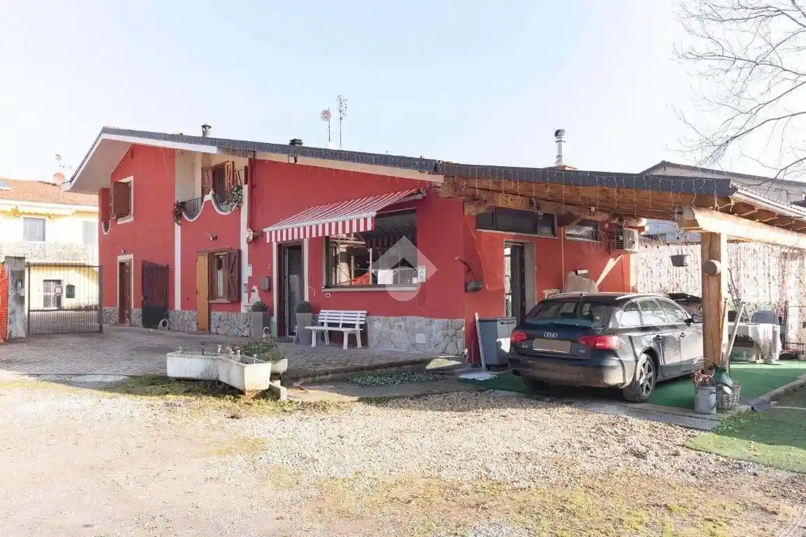 Casa indipendente in vendita a San Carlo Canavese