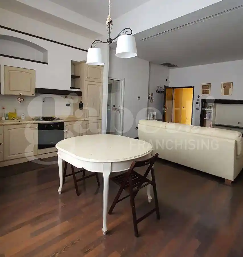 Appartamento in affitto a Brindisi