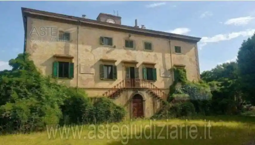 Villa in vendita a Collesalvetti