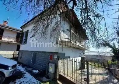 Casa indipendente in vendita a Magliano Alpi