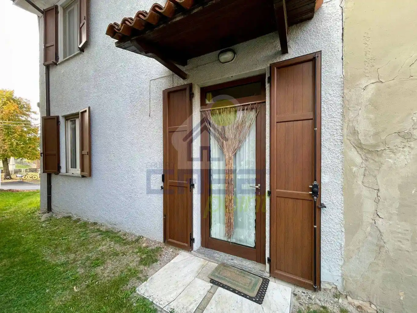 Casa indipendente in vendita a Ziano Piacentino