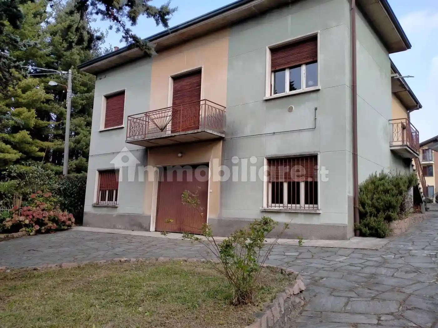 Appartamento in vendita a Azzate