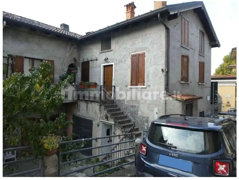 Appartamento in vendita a Nibionno