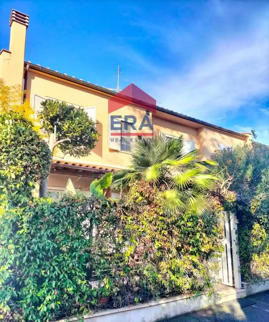 Villetta a schiera in vendita a Roma