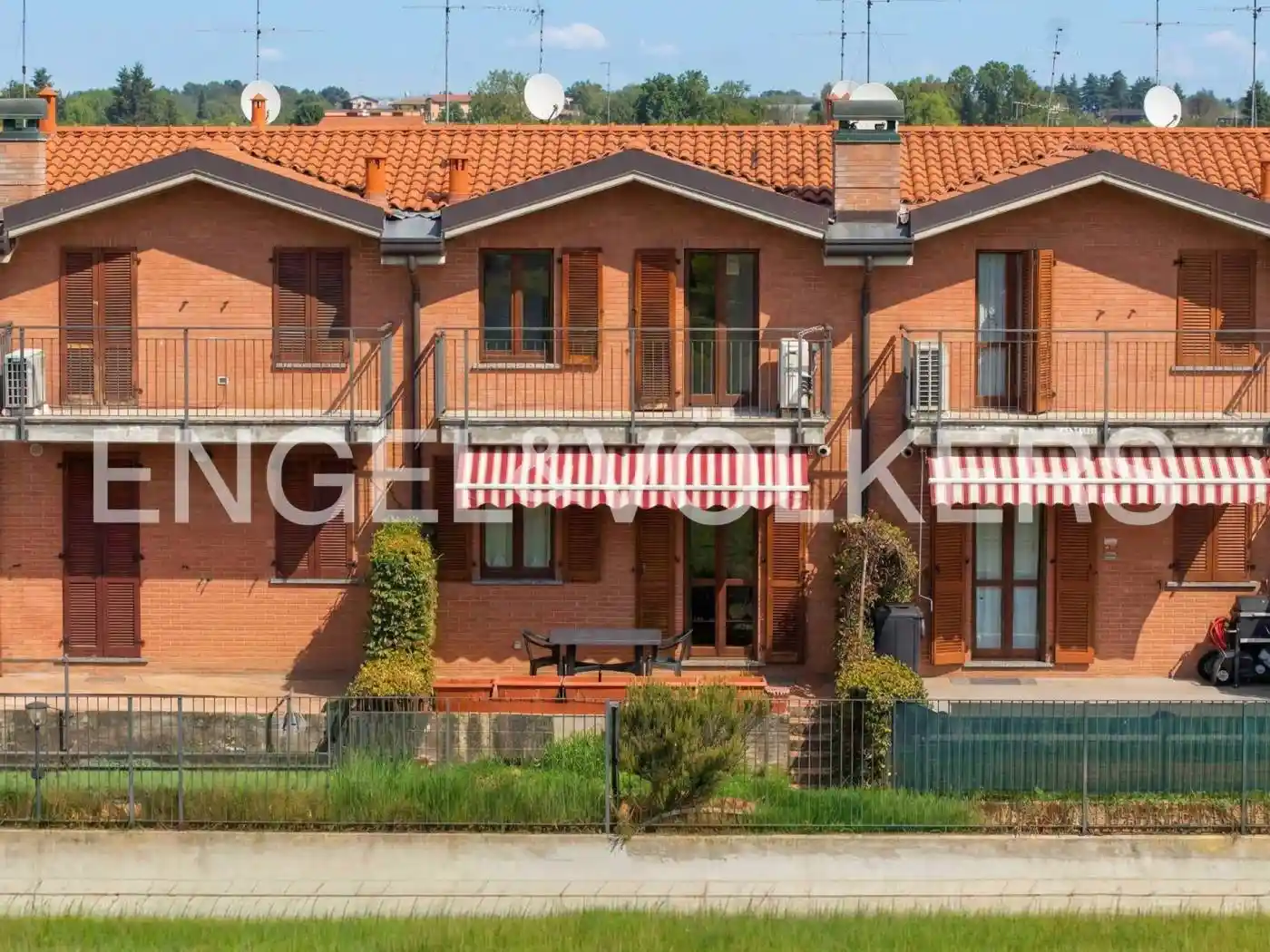 Villetta a schiera in vendita a Lonate Ceppino