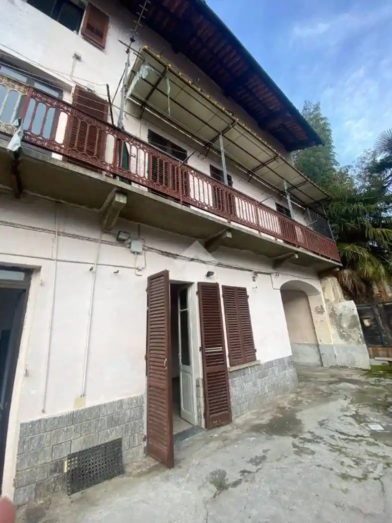 Palazzo - Edificio in vendita a San Giorgio Canavese