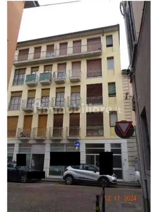 Appartamento in vendita a Voghera