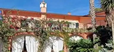Villa in vendita a Roma