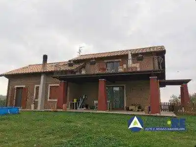 Villa in vendita a Montefiascone