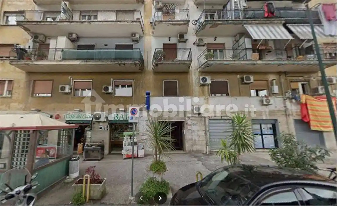 Appartamento in vendita a Napoli