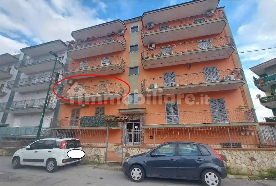 Appartamento in vendita a Napoli