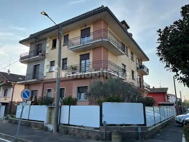 Appartamento in vendita a Solaro