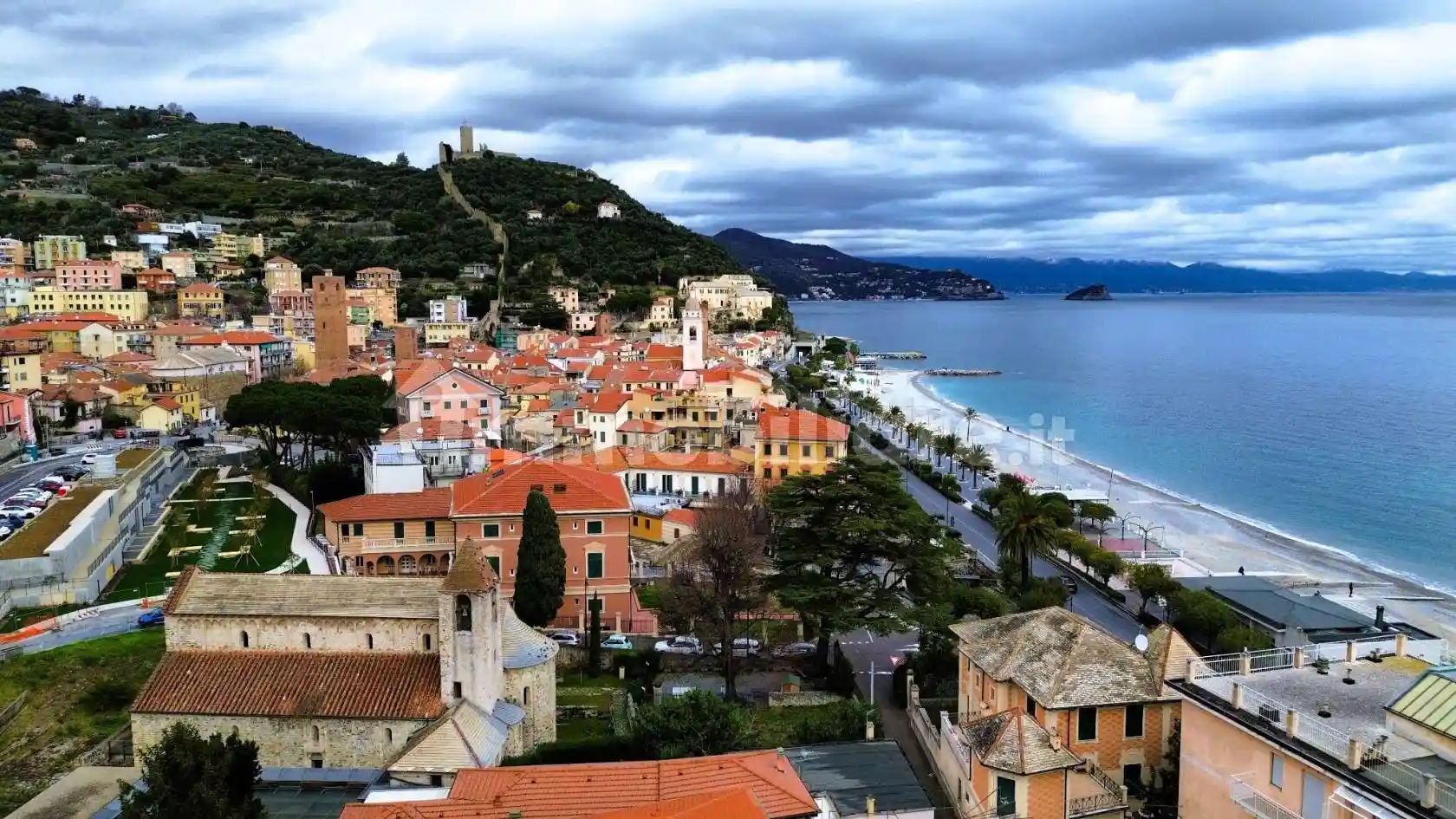 Appartamento in vendita a Noli