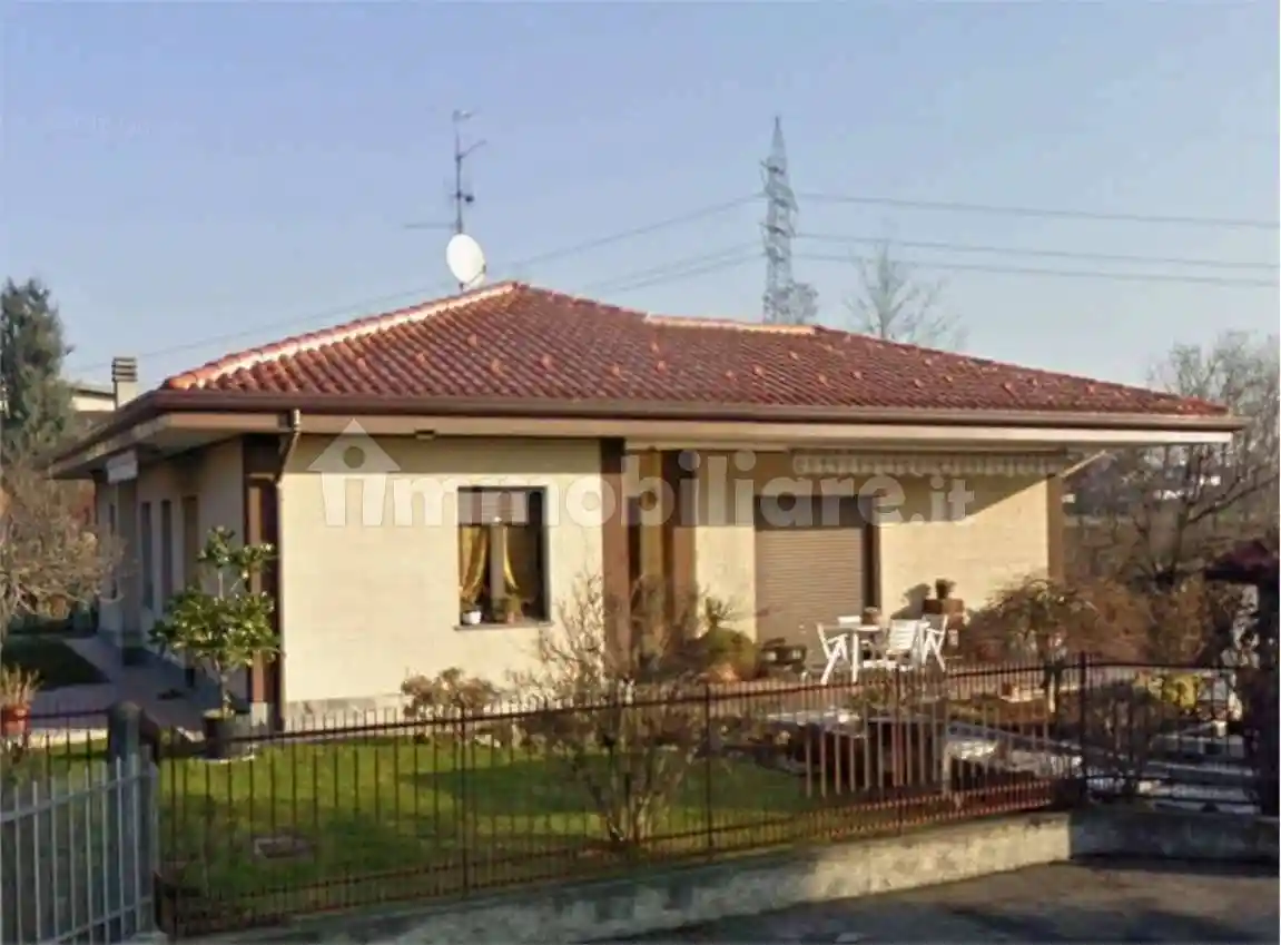 Villa in vendita a Busnago