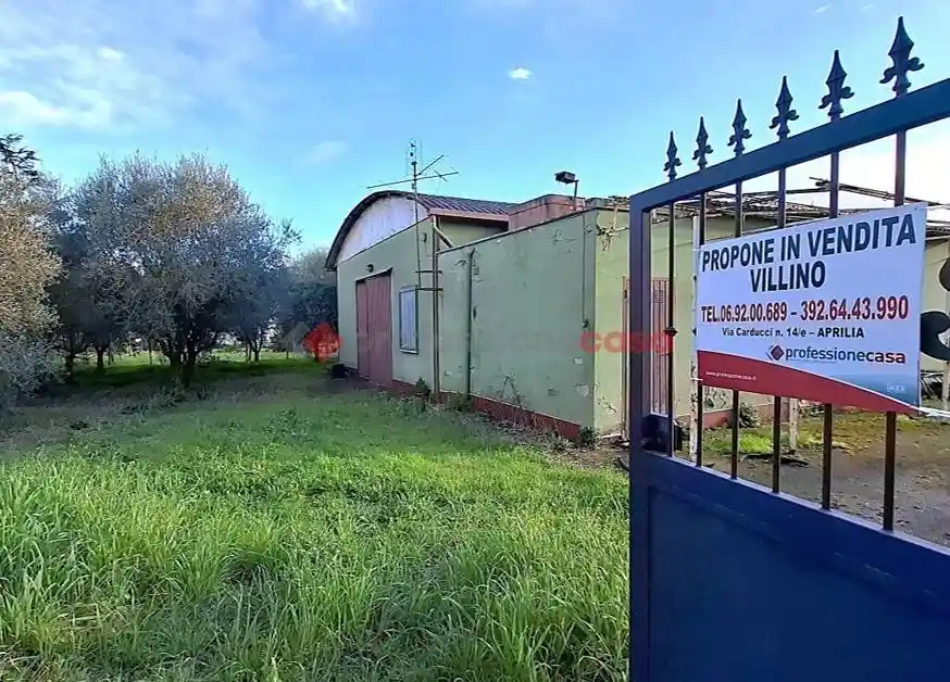 Villa in vendita a Aprilia