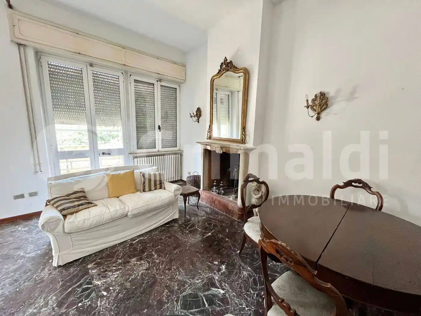 Appartamento in vendita a Massa