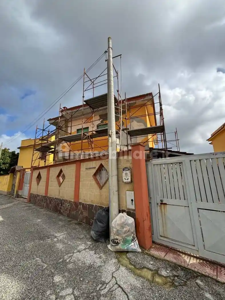 Villa in affitto a Giugliano in Campania
