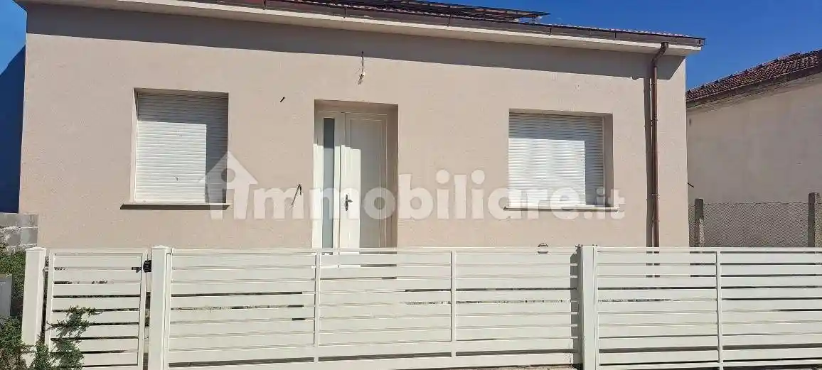 Villa in vendita a Cascina