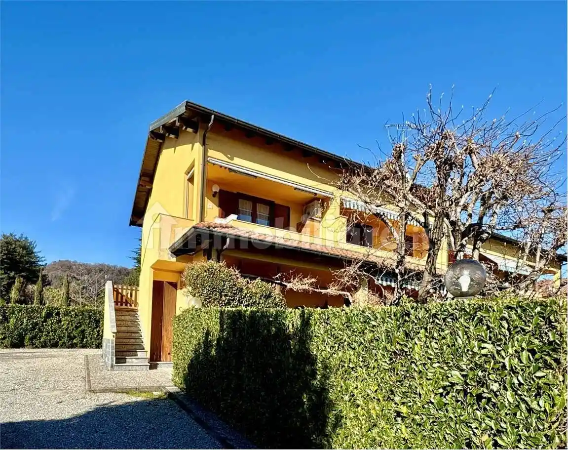 Appartamento in affitto a Lesa