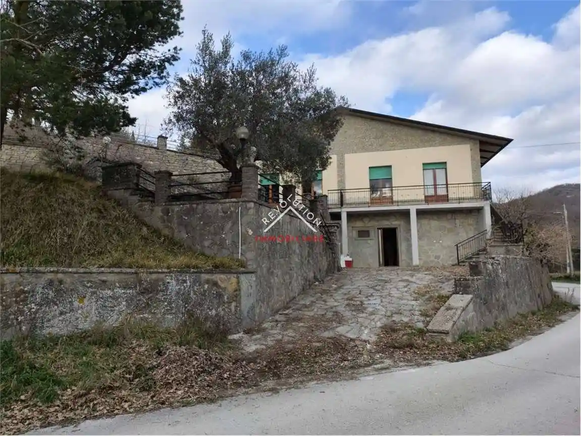 Casa indipendente in vendita a Città di Castello