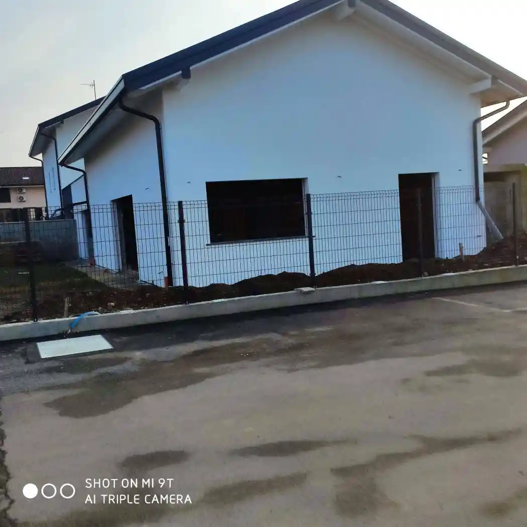 Villa in vendita a Lazzate