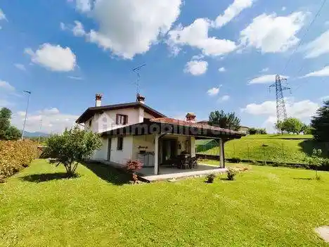 Villa in vendita a Tarcento