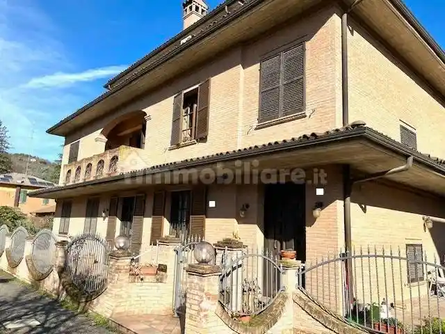 Villa in vendita a Bologna