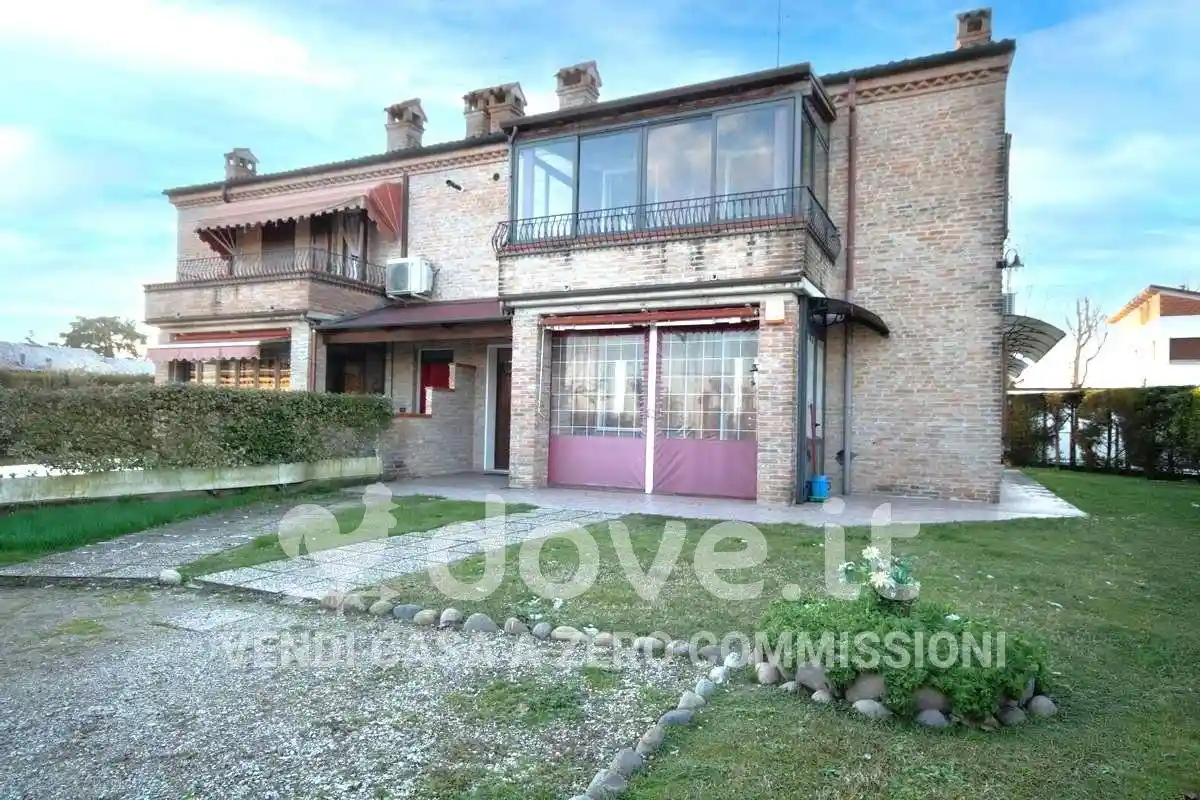 Villa in vendita a Ferrara