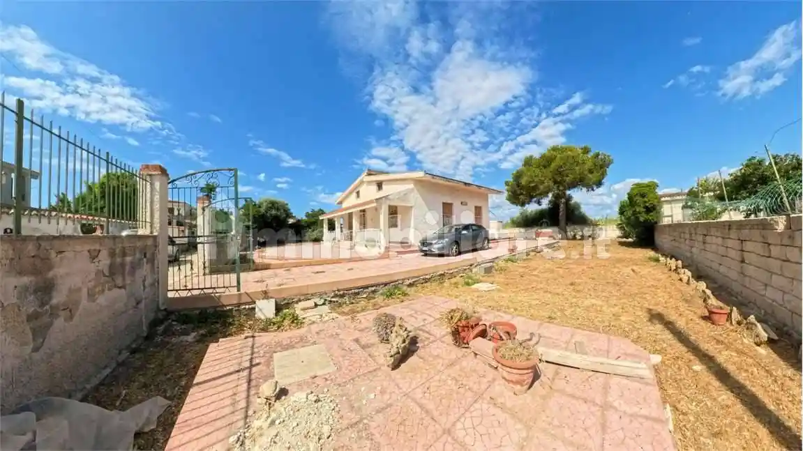 Villa in vendita a Siracusa