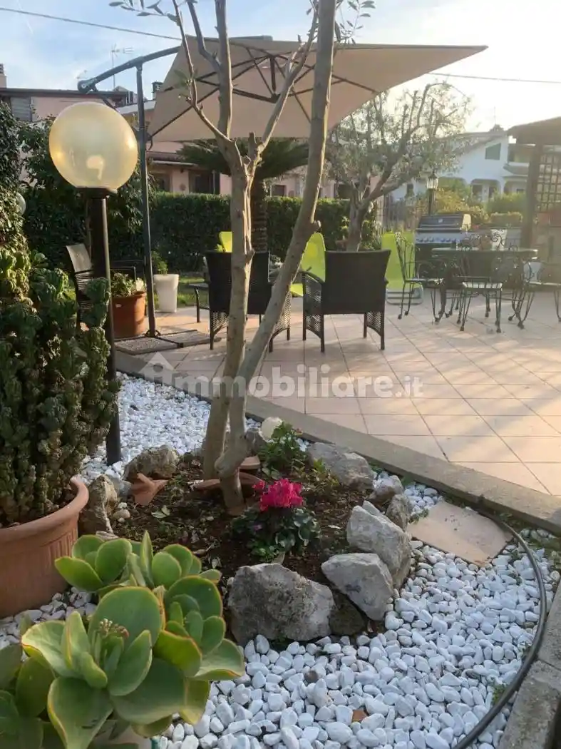 Villa in vendita a Guidonia Montecelio