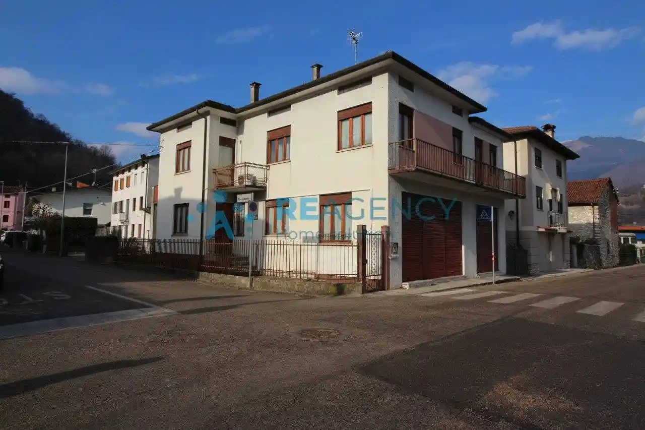 Casa indipendente in vendita a Torrebelvicino