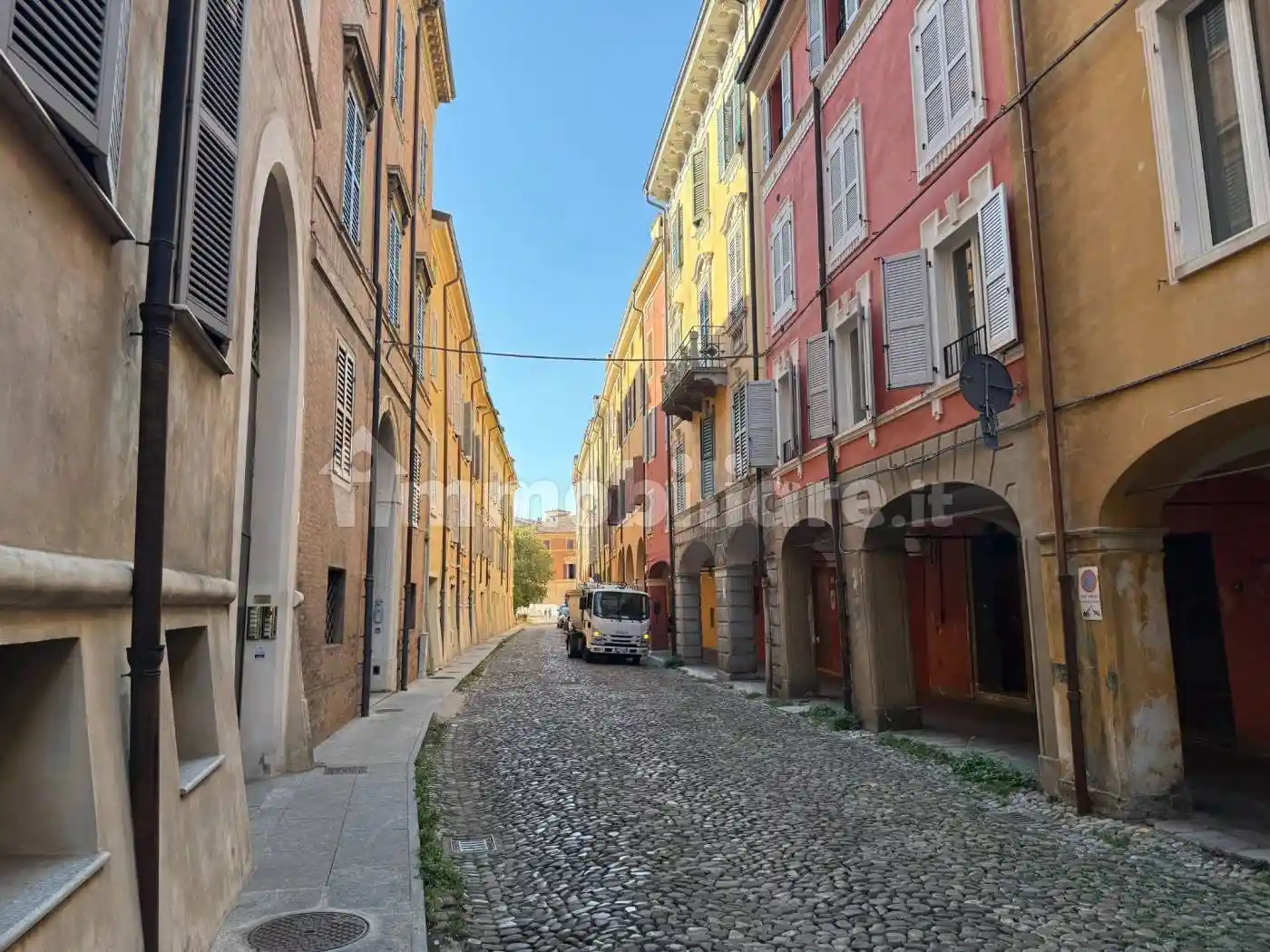 Appartamento in vendita a Modena