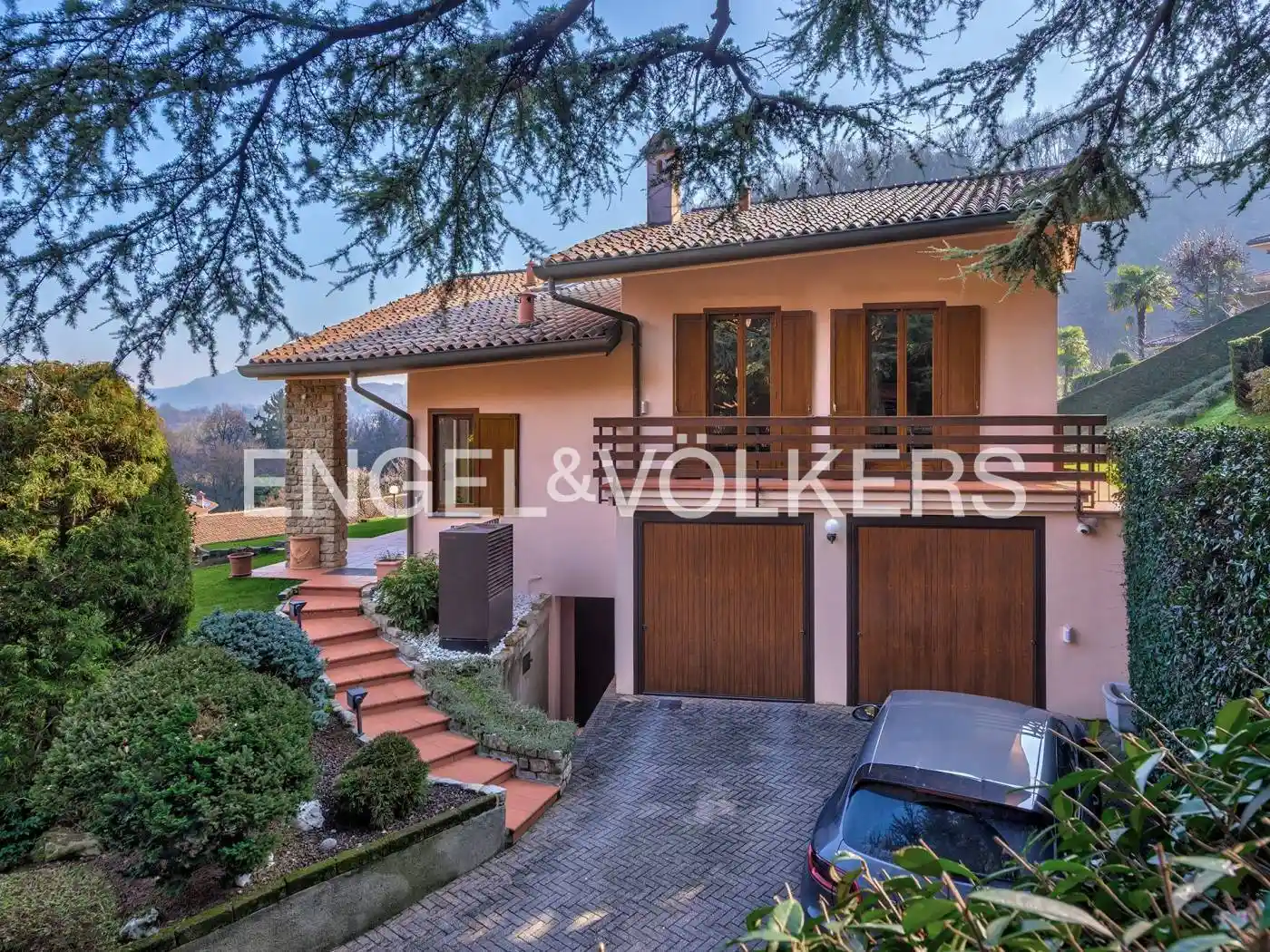 Villa in vendita a Olgiate Molgora