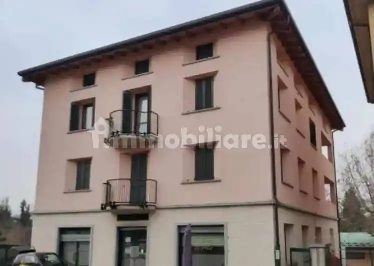 Appartamento in vendita a Merone