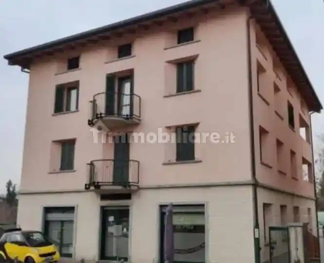 Appartamento in vendita a Merone