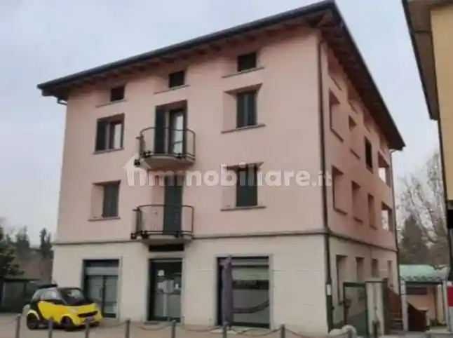 Appartamento in vendita a Merone