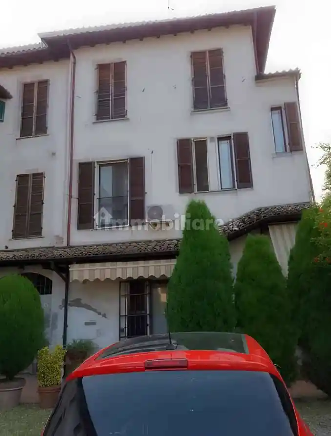 Appartamento in vendita a Bressana Bottarone