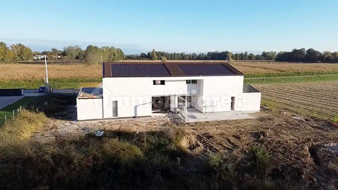 Villa in vendita a Santa Maria di Sala