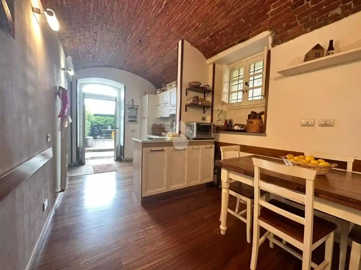 Appartamento in vendita a Sarzana