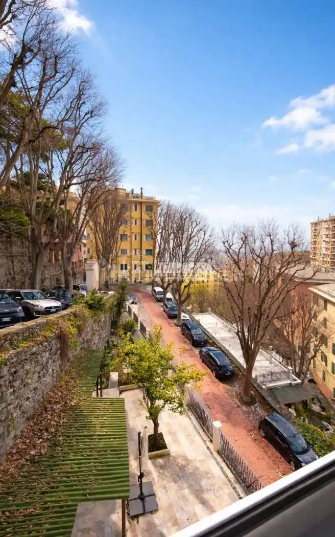 Appartamento in vendita a Genova