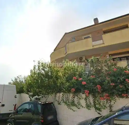 Appartamento in vendita a Pomezia