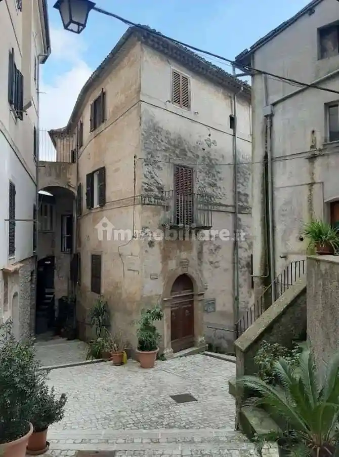 Appartamento in vendita a Bassiano