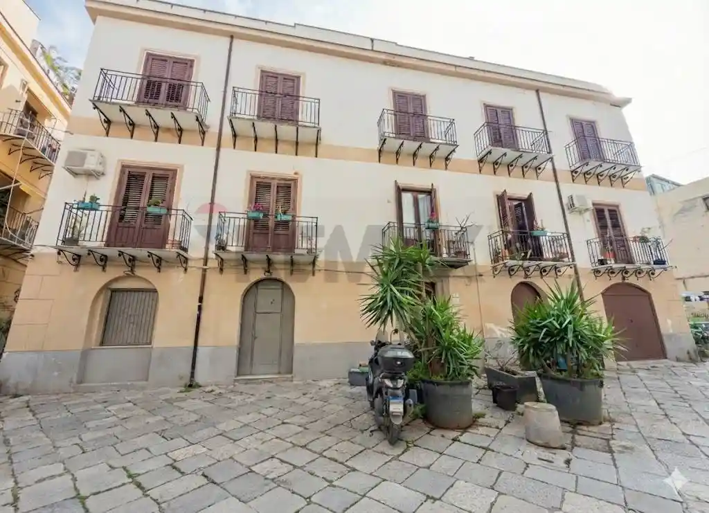 Appartamento in vendita a Palermo