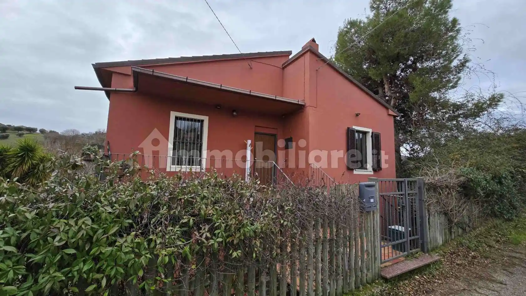 Villa in vendita a Controguerra