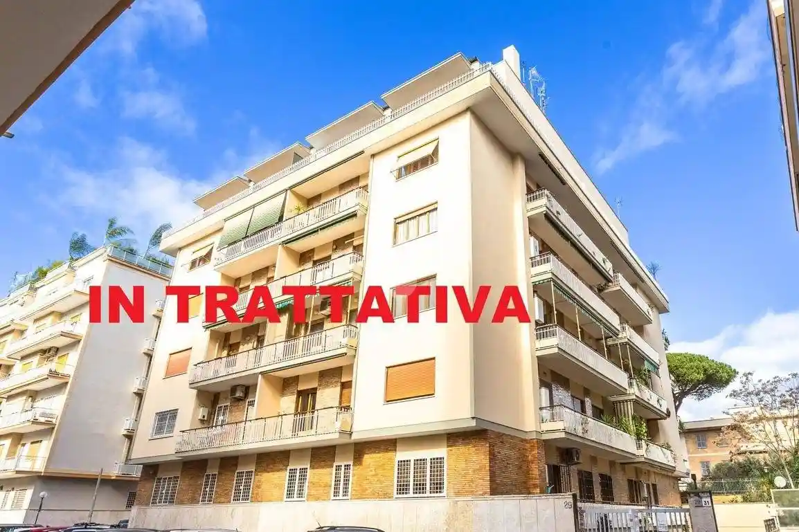 Appartamento in vendita a Roma