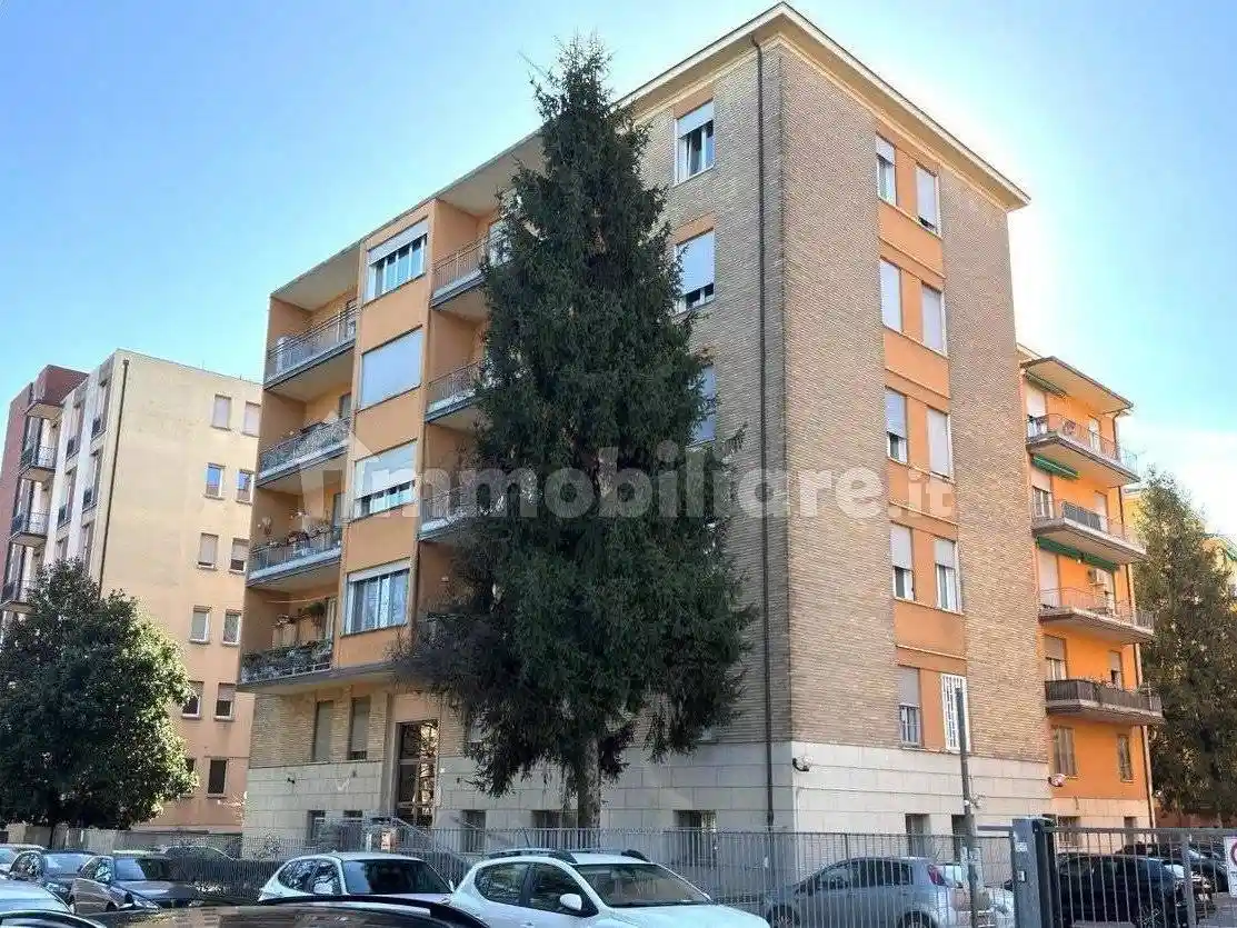 Appartamento in vendita a Bologna