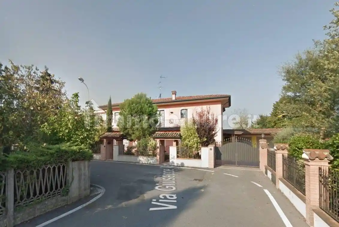 Villa in vendita a Sospiro