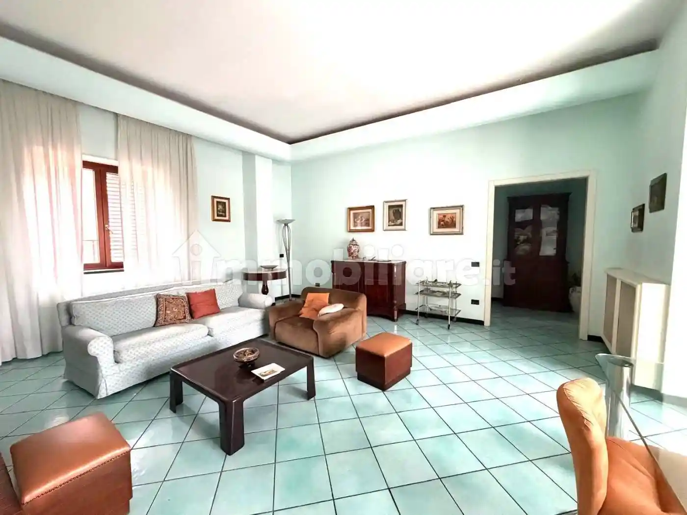 Palazzo - Edificio in vendita a Frignano